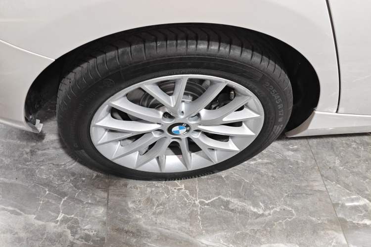 Used BMW 1 Series 2016 120i Leading Model
