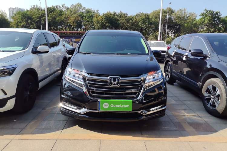 Used Honda Elysion 2019 2.0L Hybrid Supreme Edition
