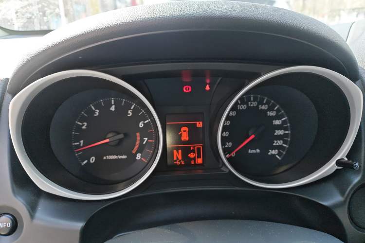 Used Mitsubishi ASX 2018 2.0L CVT Two-Wheel Drive Smart Orange Edition
