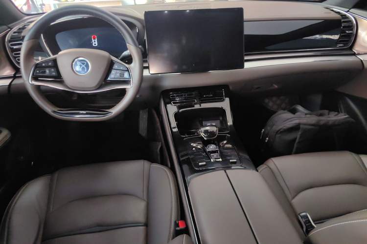 Used BYD Han 2020 DM Four-Wheel Drive Performance Edition Luxury Model