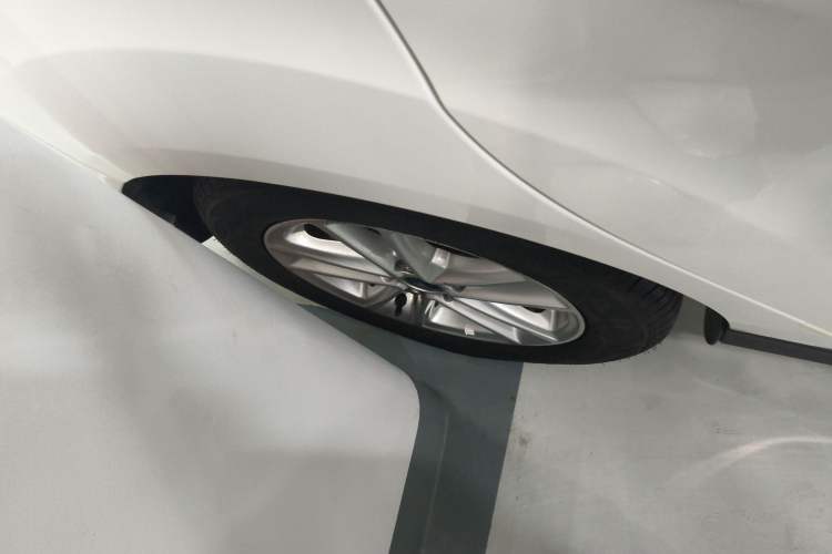 Used Ford Focus 2018 Sedan Classic 1.6L Automatic Trendy SmartDrive Edition
