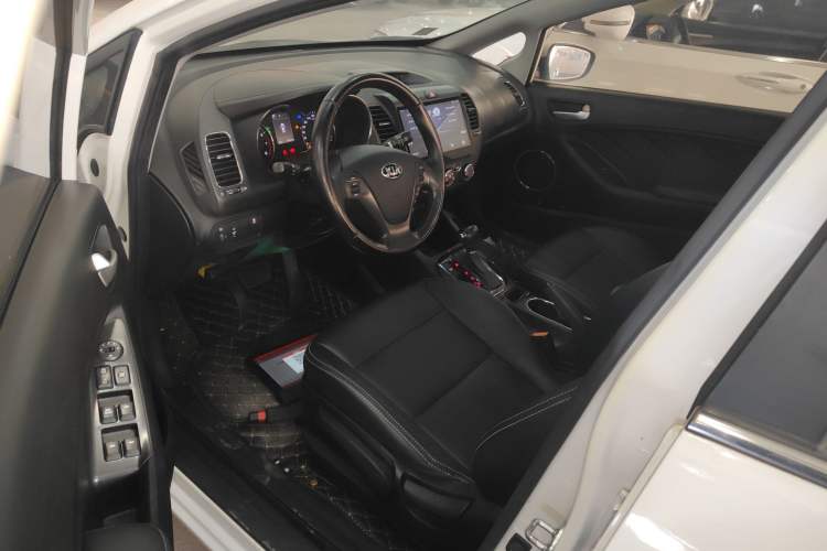 Used Kia K3 2016 1.6L Automatic GLS
