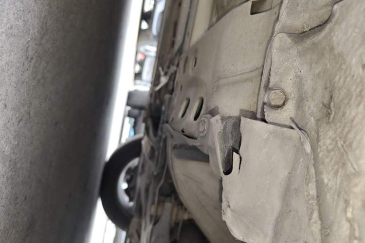 Used Nissan Tiida 2013 1.6L CVT Cool Cafe Edition
