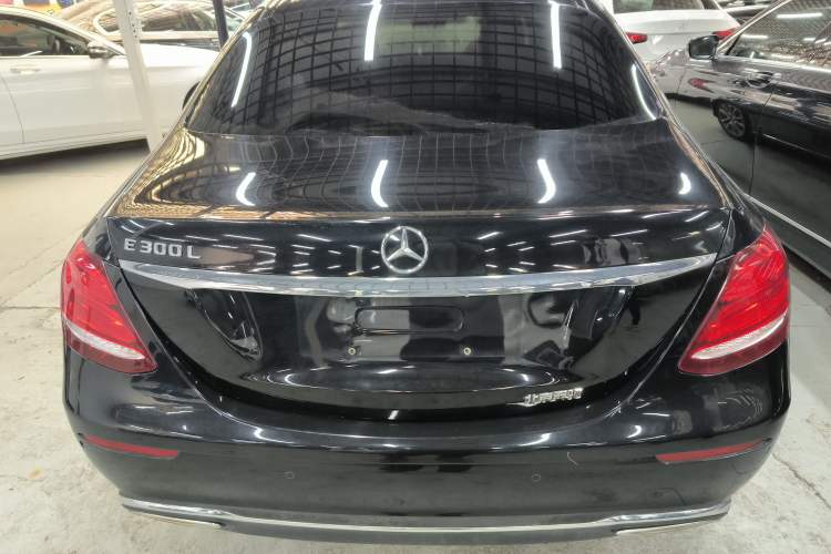 Used Mercedes-Benz E-Class 2019 Restyled E 300 L Luxury Edition
