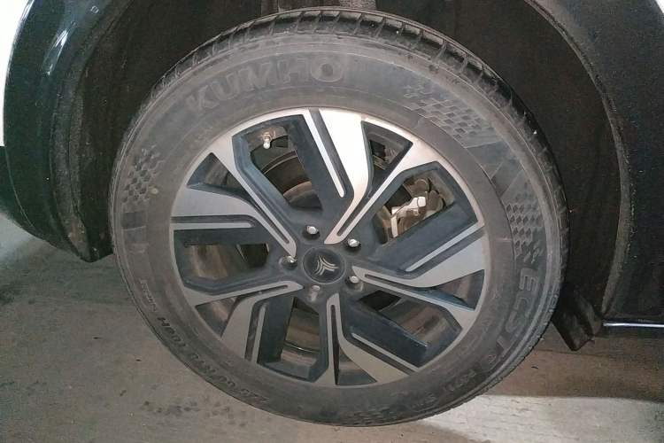 Used NETA U 2022 Zhi400 Pro Ternary Lithium