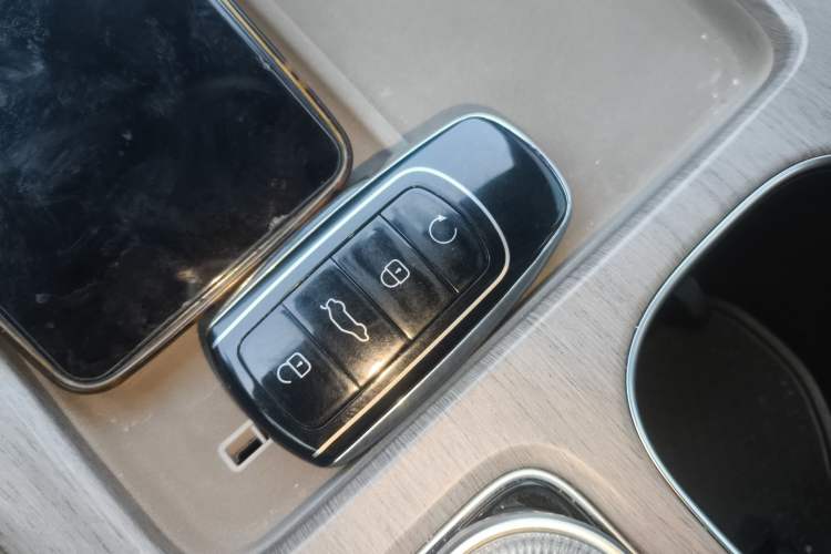 Used Chery Tiggo 8 PLUS 2025 290TGDI DCT Prestige 5-Seater
