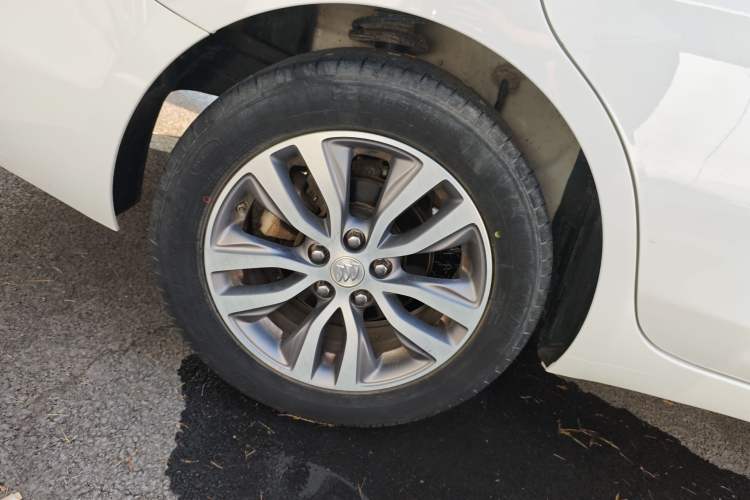 Used Buick GT 2018 18T Automatic Elite Model
