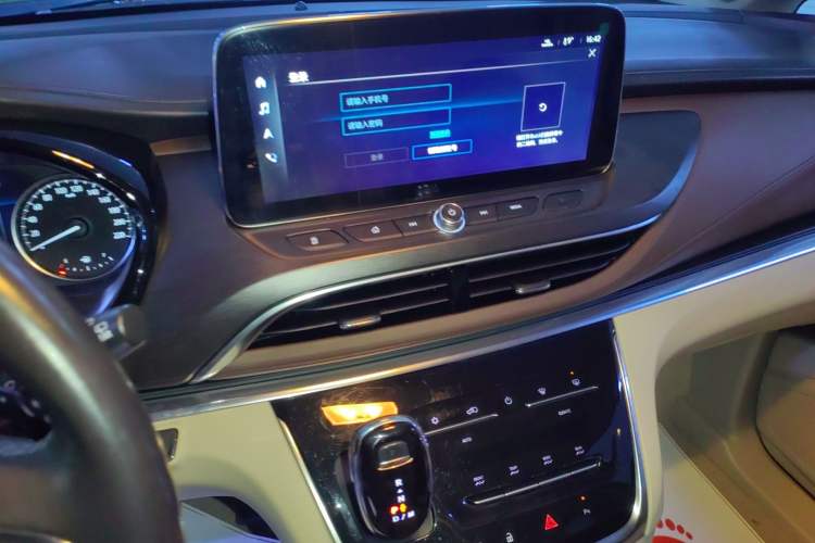 Used Buick GL8 2022 Land Business Class 652T Luxury Model
