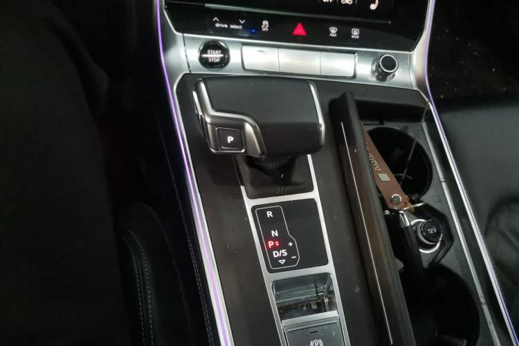 Used Audi A6L 2025 45 TFSI quattro Prestige Dynamic Edition
