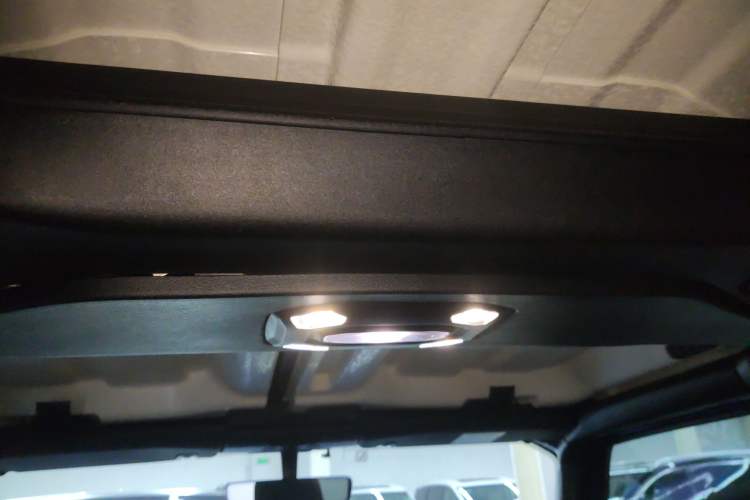 Used  Wrangler 2022 2.0T High Altitude Four-Door Edition
