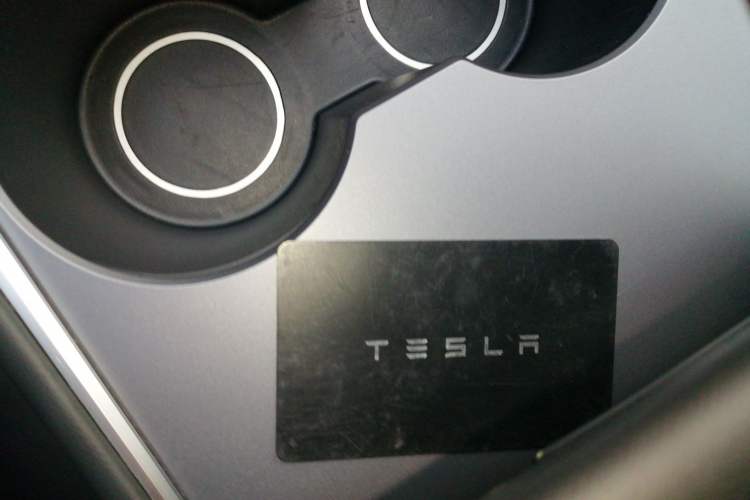 Used Tesla Model Y 2022 Rear-Wheel-Drive Version
