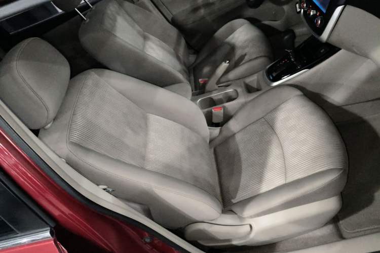 Used Nissan Tiida 2016 1.6L CVT Joyride Edition
