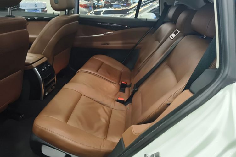 Used BMW 5 Series GT 2014 528i Leading Model