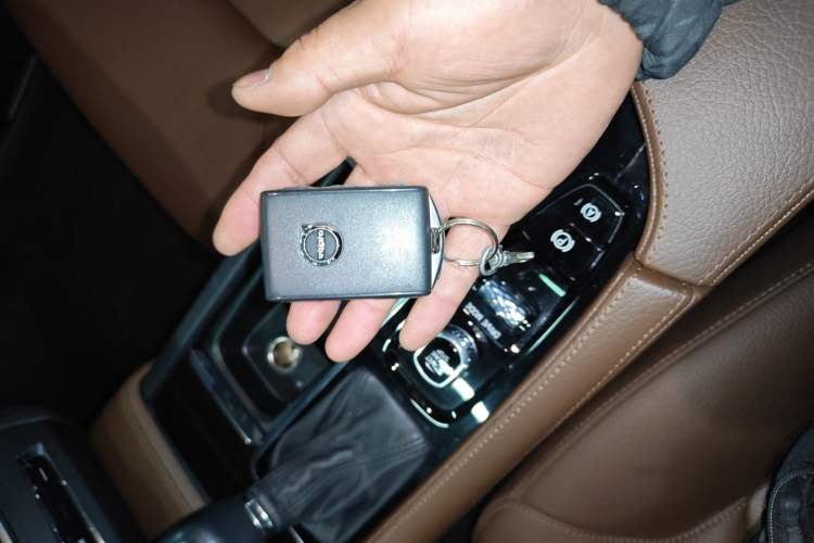 Used Volvo S90 2017 T4 Zhiyuan Edition