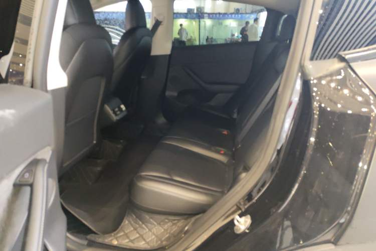 Used Tesla Model Y 2022 Performance High-Performance All-Wheel-Drive Version
