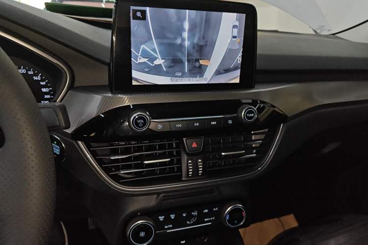 Used Ford Focus 2020 Sedan EcoBoost 180 Automatic Trend Edition
