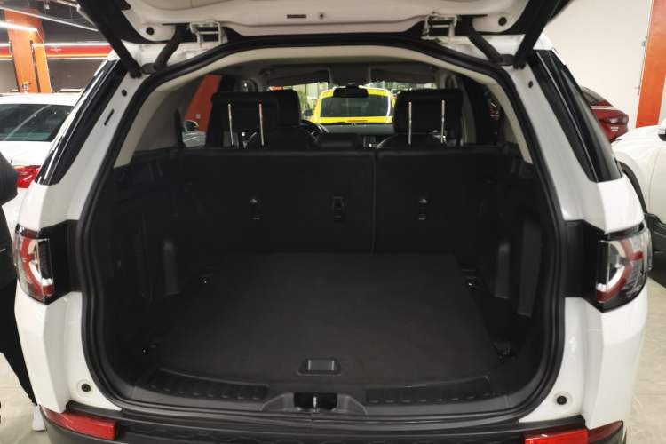 Used Land Rover Discovery Sport 2018 240 PS SE Version
