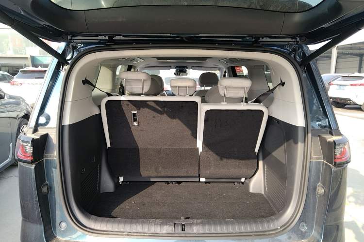 Used VOYAH Dream 2025 PHEV Four-Wheel-Drive Flagship Kunpeng Edition