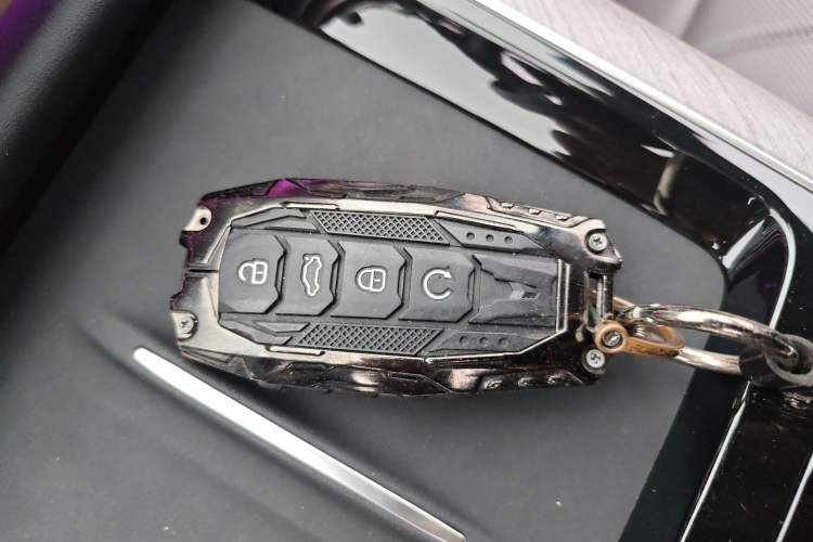 Used Chery Tiggo 9 2025 2.0T Automatic Two-Wheel Drive Luxury Edition 5 Seats
