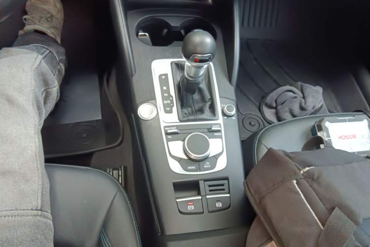 Used Audi A3 2020 Limousine 35 TFSI Fashion Edition China VI Emission Standard