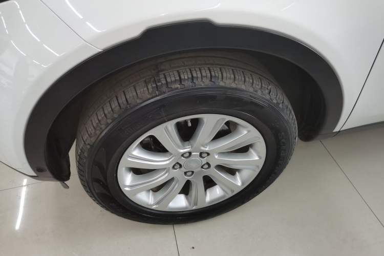 Used Land Rover Discovery Sport 2018 240 PS SE Version
