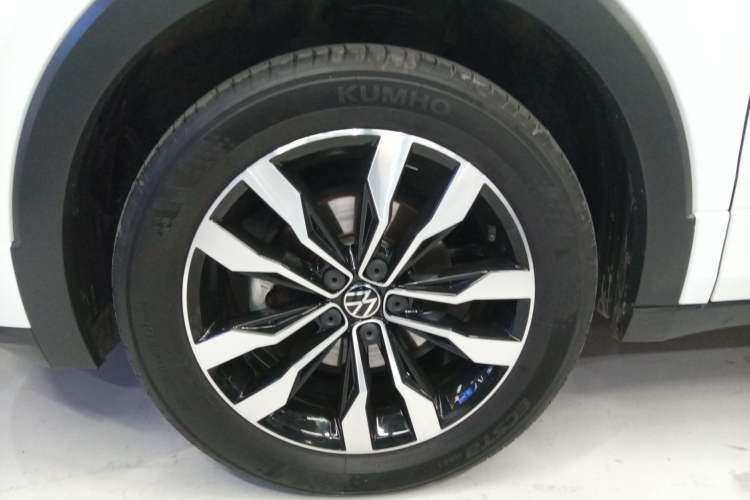 Used Volkswagen Tacqua 2021 280TSI DSG R-Line Smart Connectivity Version