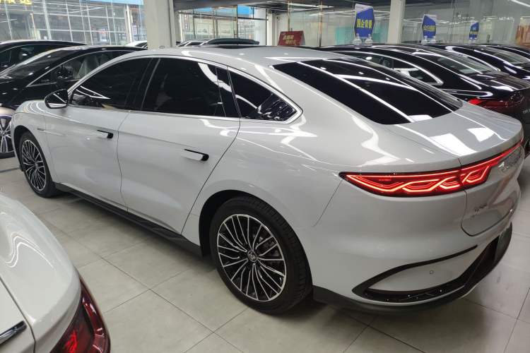 Used BYD Han 2024 EV Glory Edition 506KM Front-Wheel-Drive Premium Model