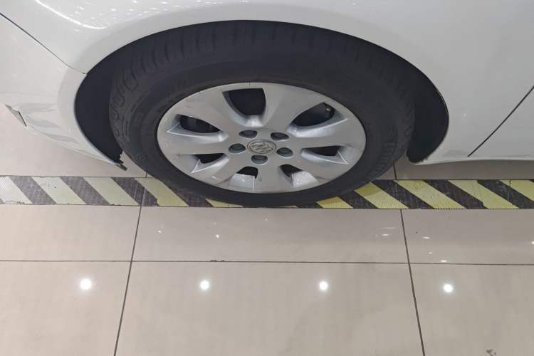 Used Buick Regal 2015 1.6T Leading Technology Model
