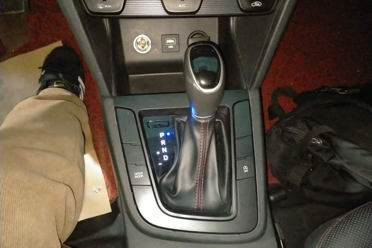 Used Hyundai Elantra 2019 1.4T Dual-Clutch Xuan Dong · Dynamic Model
