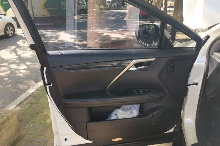 Used Lexus RX 2016 300 Two-Wheel Drive Elite Version China V Standard
