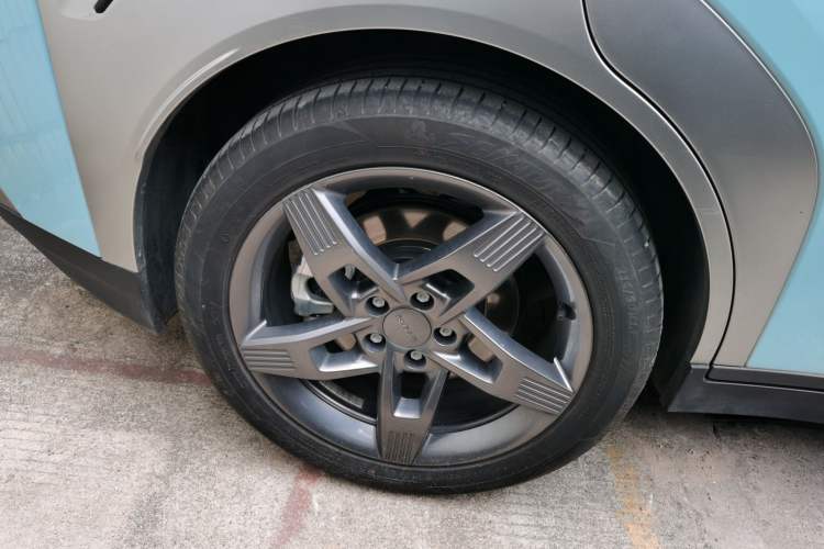 Used AION Y 2022 Plus 70 Tech Edition