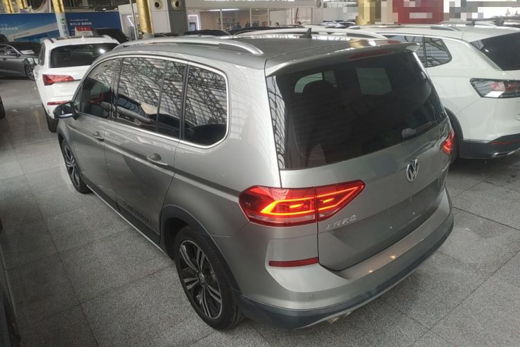 Used Volkswagen Touran 2018 Volkswagen Touran L 280TSI DSG Boundary Edition 7 Seats China VI Standard
