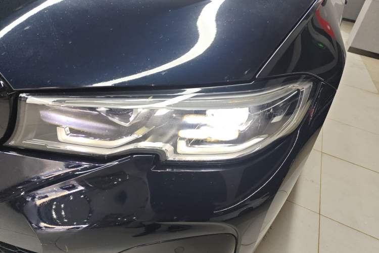 TDK.VehicleDetails.img