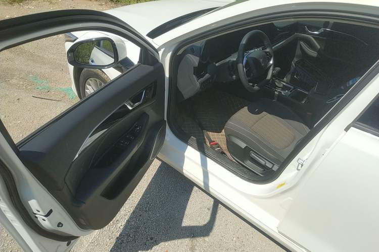 Used Bestune B70 2022 Third Generation 1.5T Automatic Enjoyment Version
