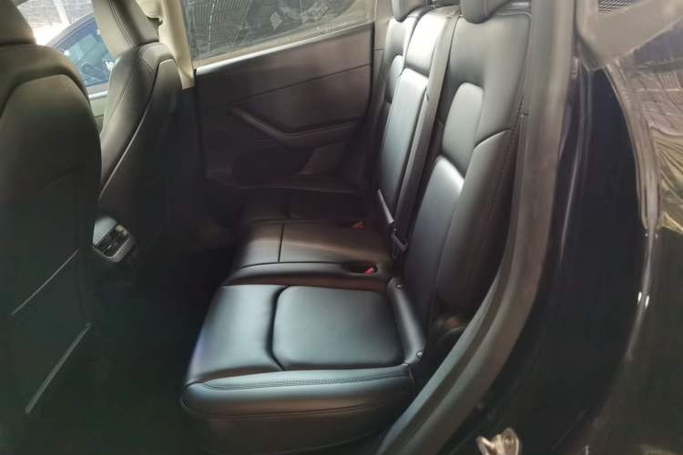 Used Tesla Model Y 2023 Rear-Wheel-Drive Version