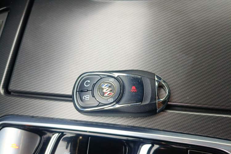 Used Buick Enclave 2020 28T Two-Wheel Drive Luxury Version
