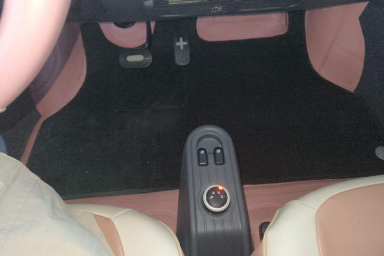 Used Wuling Hongguang MINIEV 2022 Macaron Premium Model – Lithium Iron Phosphate
