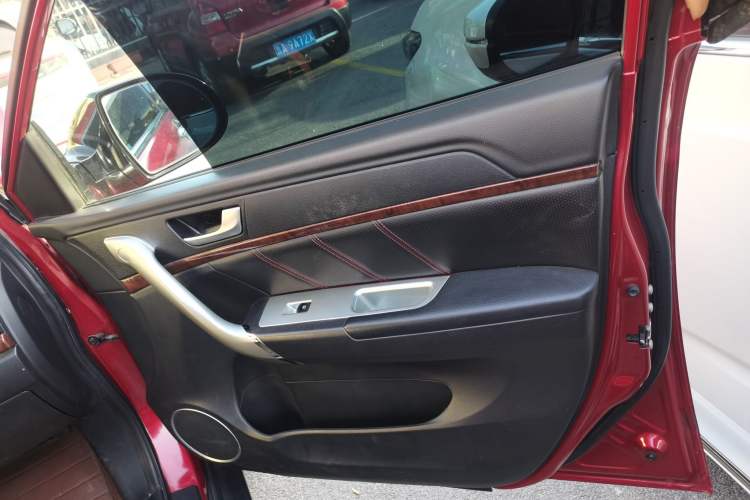 Used Haval H6 2014 Sport Version 1.5T Manual Two-Wheel Drive Elite Edition
