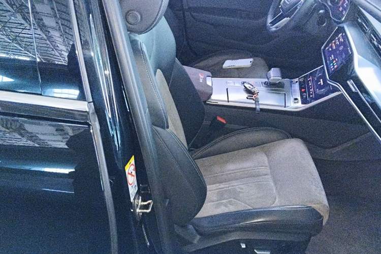 Used Audi A6L 2023 Revised 45 TFSI Prestige Dynamic Edition
