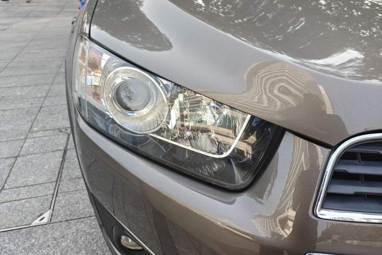 Used Chevrolet Captiva 2015 2.4L 4x4 Flagship Edition 7-Seater
