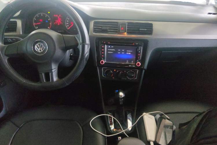 Used Volkswagen Santana 2013 1.6L Automatic Comfort Edition
