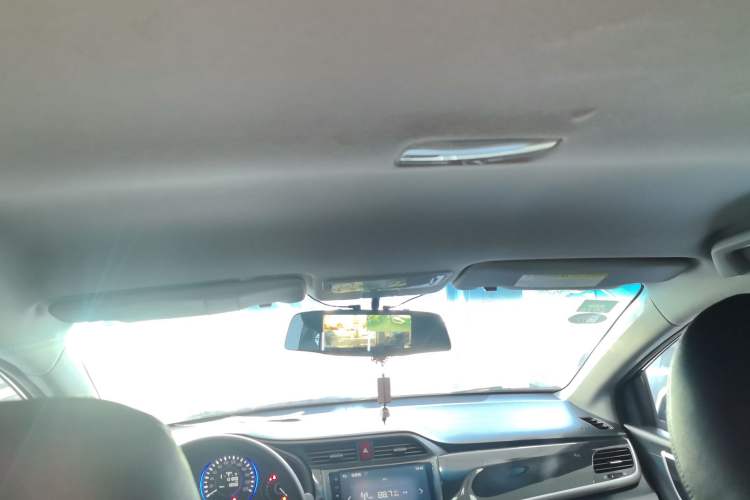 Used Honda Crider 2015 1.8L automatic comfort version
