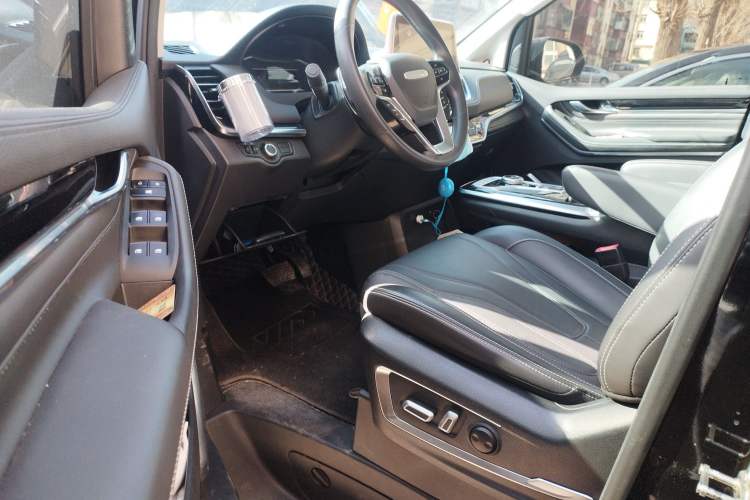 Used SAIC MAXUS G20 2021 PLUS 2.0T Gasoline Automatic Luxury Edition