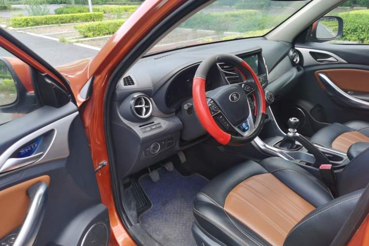 Used BYD Song 2016 1.5TI Manual Luxury Model
