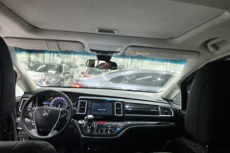 Used Honda Elysion 2019 2.0L Hybrid Luxury Edition
