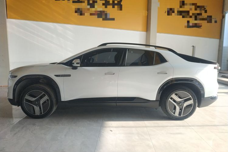 Used  E07 2025 All-Electric 4x4 90kWh Ultra High-Performance Edition
