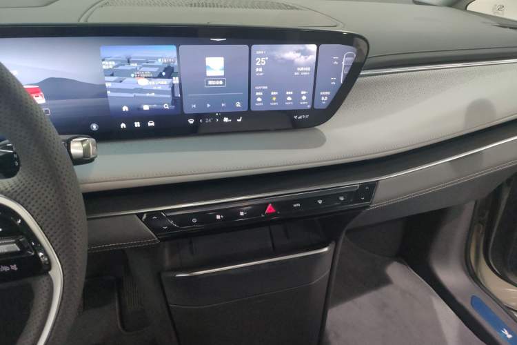 Used Buick GL8 2025 Lu Zun Deluxe Edition
