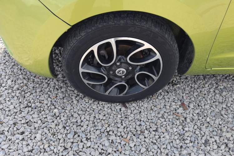 Used Changan Benni 2014 1.4L IMT Luxury Model with Sunroof
