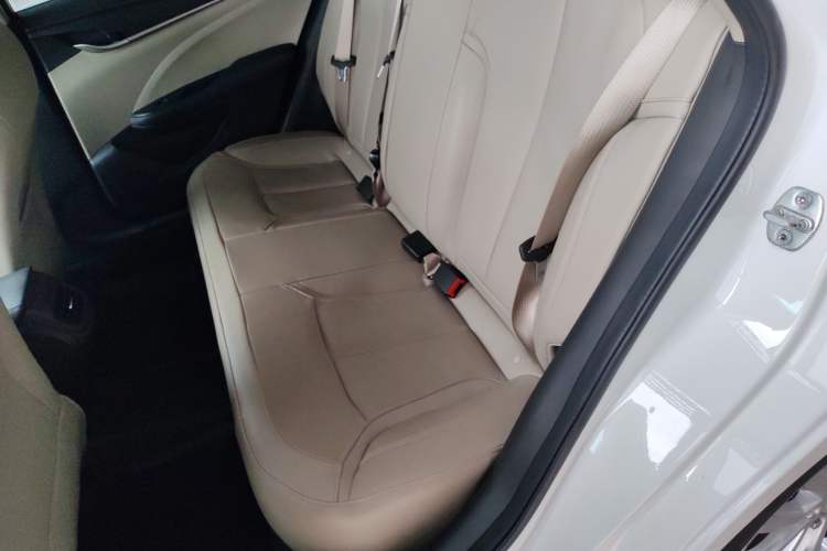 Used Buick GT 2018 15T Dual-Clutch Elite Model China V Standard
