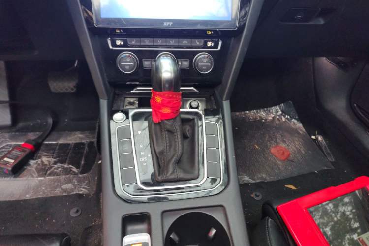 Used Volkswagen Magotan 2018 Facelift 330TSI DSG Luxury Model
